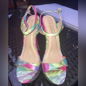 Women’s Liliana floral Heels size 8.5 Pre-Loved 6 inch heel